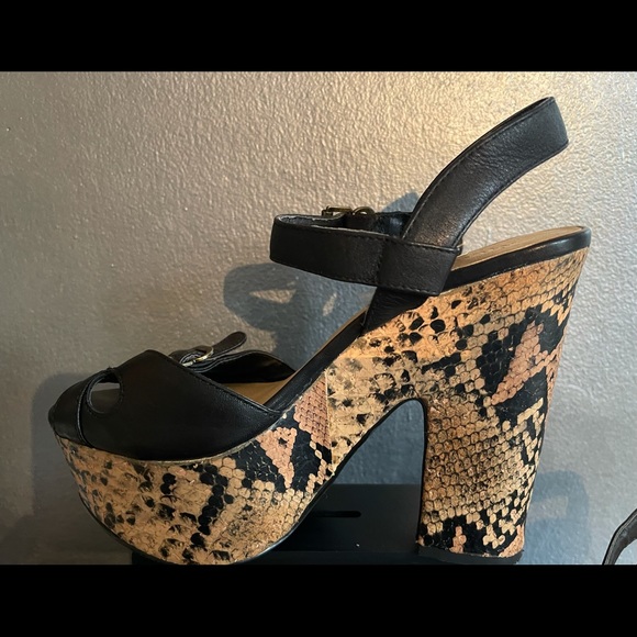 Black Leather & Snakeskin Sandals by LEVITY! CHIC! - Picture 3 of 12